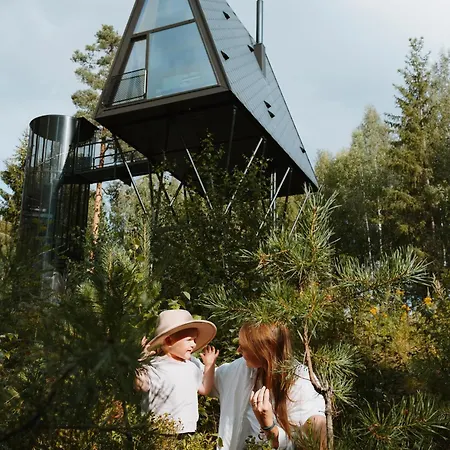 Alojamento de Turismo Selvagem Pan Treetop Asnes