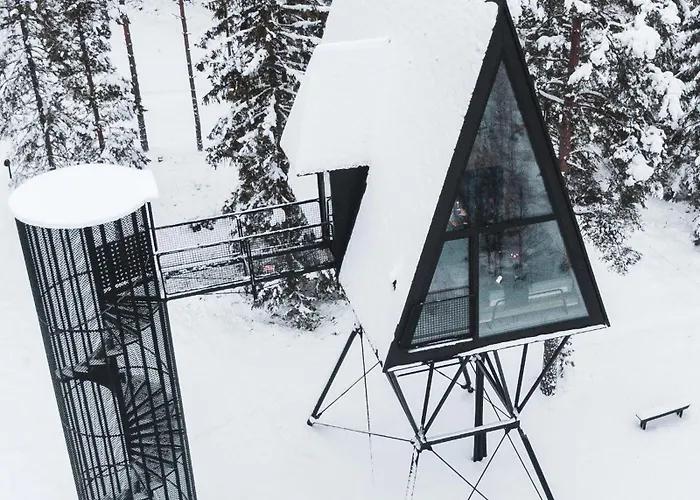 Pan Treetop Jaktstuga *