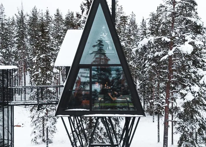 Pan Treetop Jaktstuga *