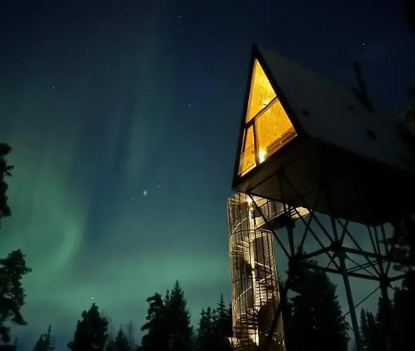 Jaktstuga Pan Treetop Asnes