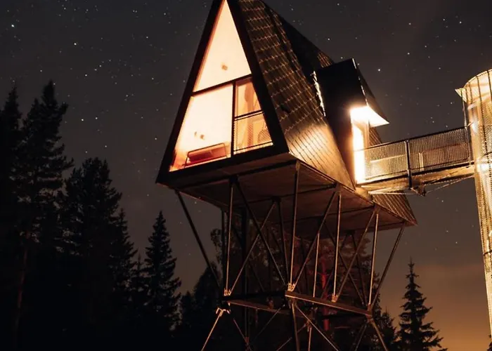 Jaktstuga Pan Treetop Asnes
