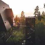 Pan Treetop *