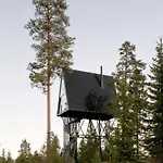 Pan Treetop Hytte