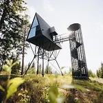 Pan Treetop Hytte