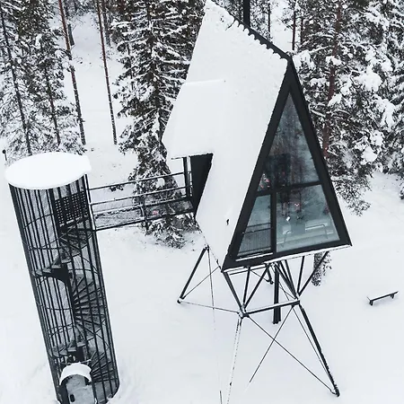 Pan Treetop Деревянный коттедж *