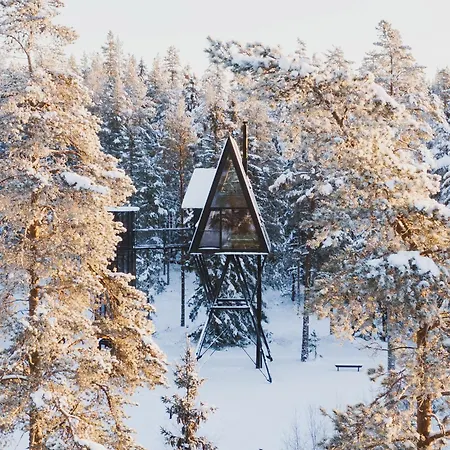 Деревянный коттедж Pan Treetop Asnes
